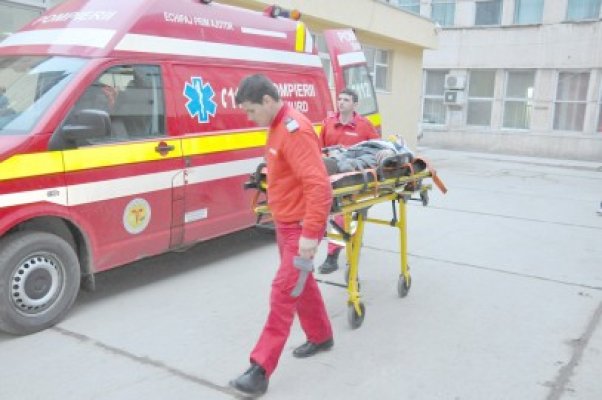 Vârstnic accidentat la Delfinariu